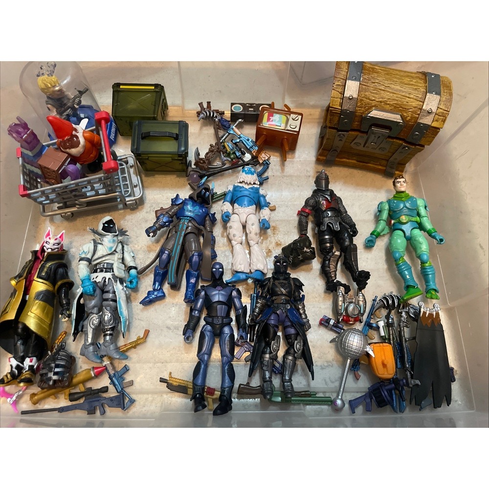 8 Jazwares Fortnite 4" Action Figures With Accessories Weapons Radio TV Chest